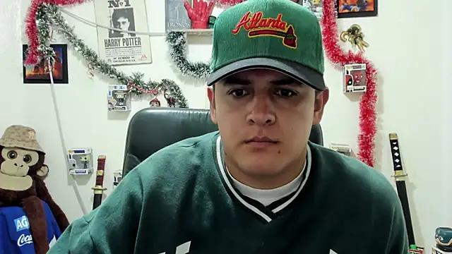 Snapshot of ney_22 chatting on December 16, 2:49 am ney 22 online show from December 16, 2:49 am