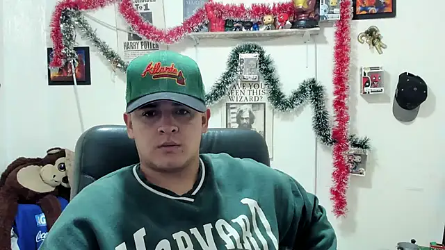 Snapshot of ney_22 chatting on December 20, 7:48 am ney 22 online show from December 20, 7:48 am