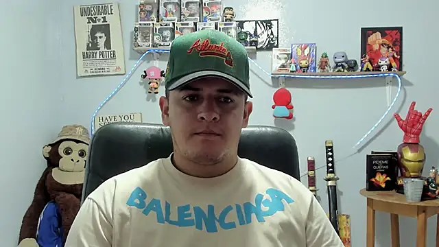 Snapshot of ney_22 chatting on January 11, 12:04 am ney 22 online show from January 11, 12:04 am