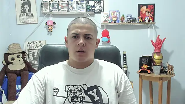 Snapshot of ney_22 chatting on January 15, 7:28 pm ney 22 online show from January 15, 7:28 pm