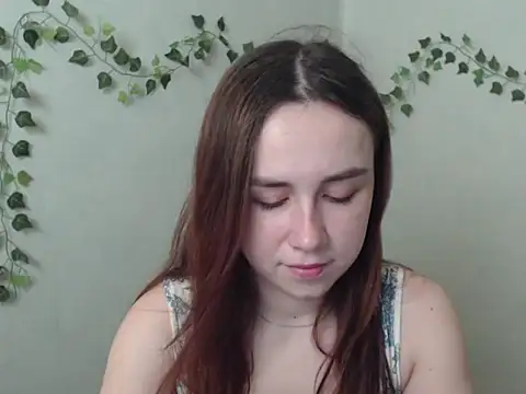 VeryVeryVeryShy  online show from March 27, 6:41 am