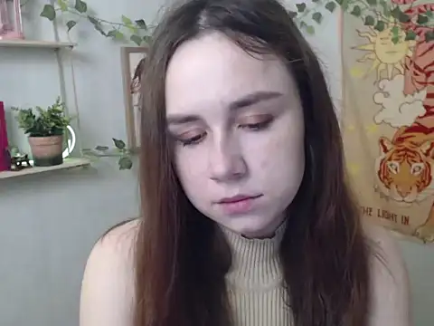 VeryVeryVeryShy  online show from April 9, 5:40 am