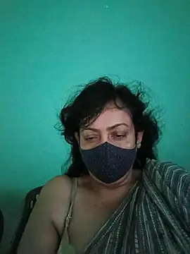 Snapshot of love_suman chatting on July 13, 12:57 am love suman online show from July 13, 12:57 am