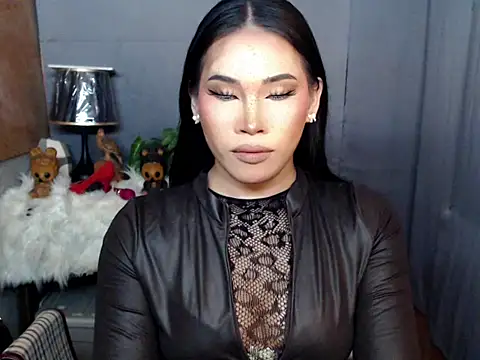 Snapshot of Ur_Fantastic_Lina chatting on March 19, 2:54 pm Ur Fantastic Lina online show from March 19, 2:54 pm