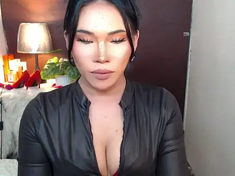 Snapshot of Ur_Fantastic_Lina chatting on March 28, 2:27 pm Ur Fantastic Lina online show from March 28, 2:27 pm