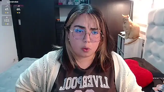 yini angel online show from June 18, 11:09 pm