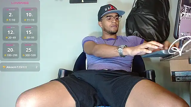 Bigcock 21cm  online show from November 15, 6:48 pm