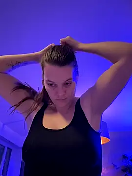 Snapshot of newMichelle chatting on January 8, 6:59 am newMichelle online show from January 8, 6:59 am