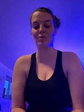 Snapshot of newMichelle chatting on January 14, 7:25 am newMichelle online show from January 14, 7:25 am