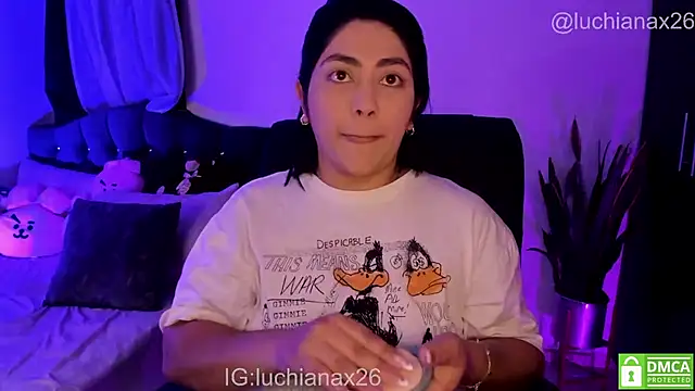 lucy26  online show from April 17, 3:09 am