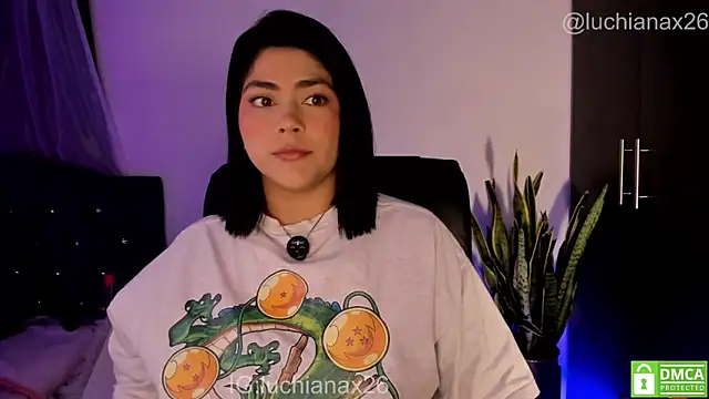 lucy26  online show from May 27, 3:36 am