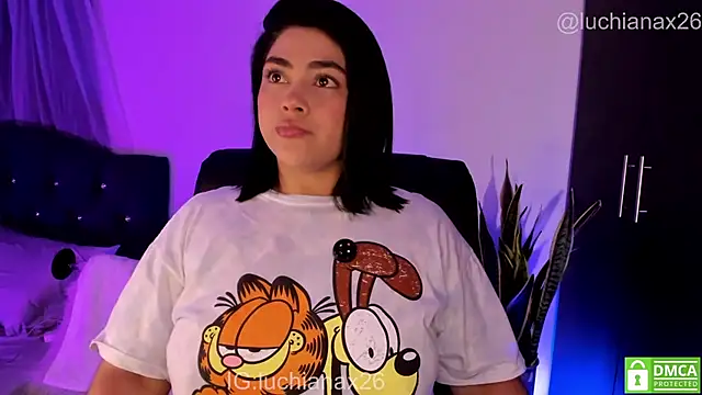 lucy26  online show from May 30, 3:36 am