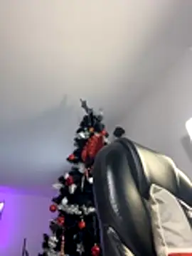 Snapshot of Frank_Farrell chatting on January 6, 10:23 pm Frank Farrell online show from January 6, 10:23 pm