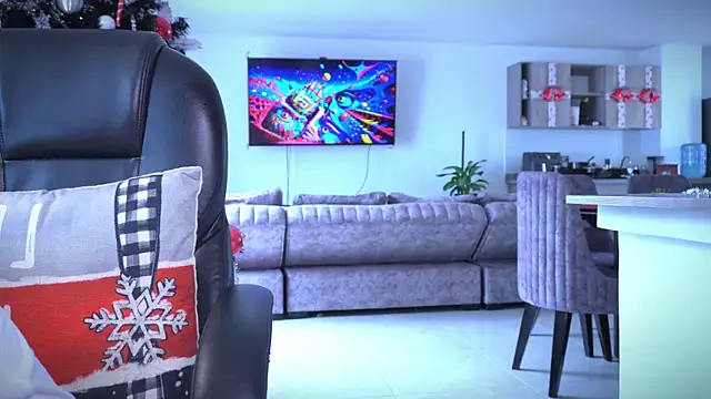 Snapshot of Frank_Farrell chatting on January 7, 7:49 pm Frank Farrell online show from January 7, 7:49 pm