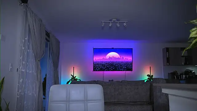 Snapshot of Frank_Farrell chatting on February 23, 11:13 pm Frank Farrell online show from February 23, 11:13 pm