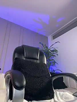 Frank Farrell online show from April 14, 10:27 pm