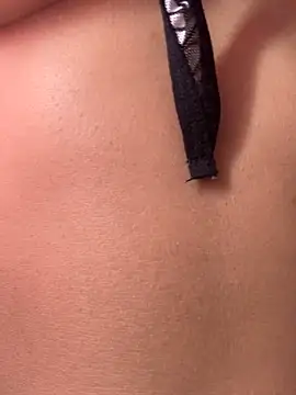 Anamhenao online show from February 1, 1:42 pm