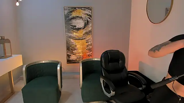 KateSunder online show from February 16, 2:35 pm