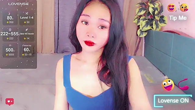 amomentoflust69 online show from April 4, 10:13 am