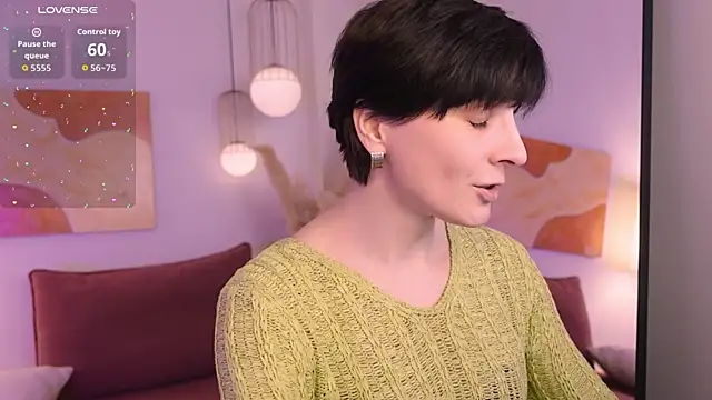 LorenDaze online show from March 27, 1:44 pm