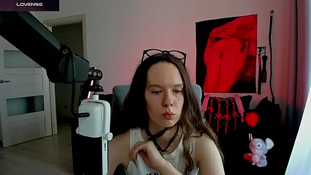 DivineBite online show from July 8, 12:42 pm