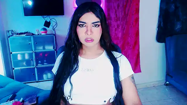 violet bigcock774 online show from May 4, 12:45 pm