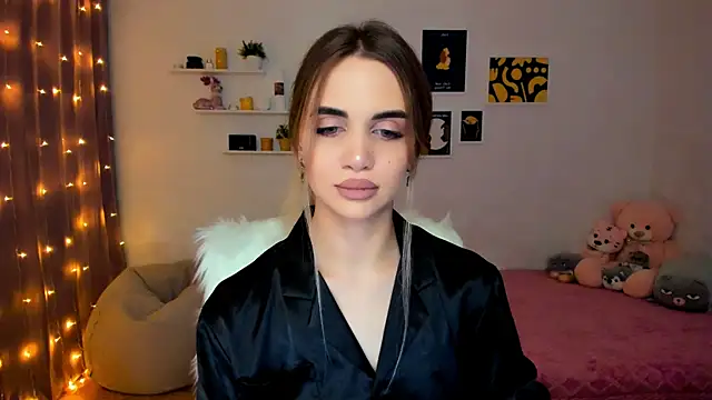 aPieceOfJoy online show from December 9, 7:50 pm