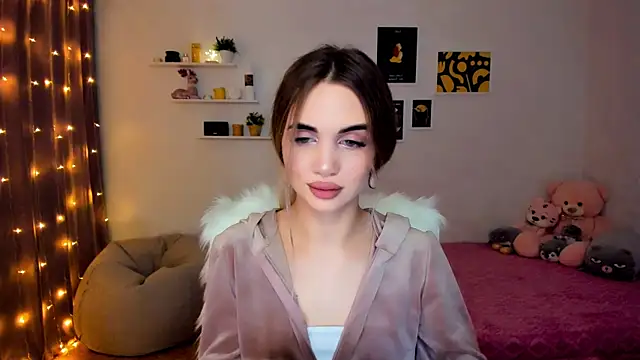 aPieceOfJoy online show from December 11, 12:33 am