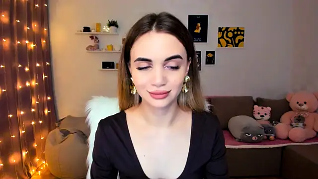 aPieceOfJoy online show from December 18, 10:35 pm