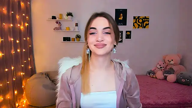 aPieceOfJoy online show from December 25, 8:28 pm