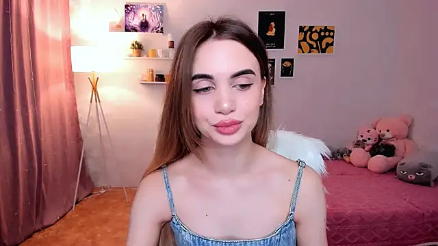 aPieceOfJoy online show from February 28, 10:28 pm