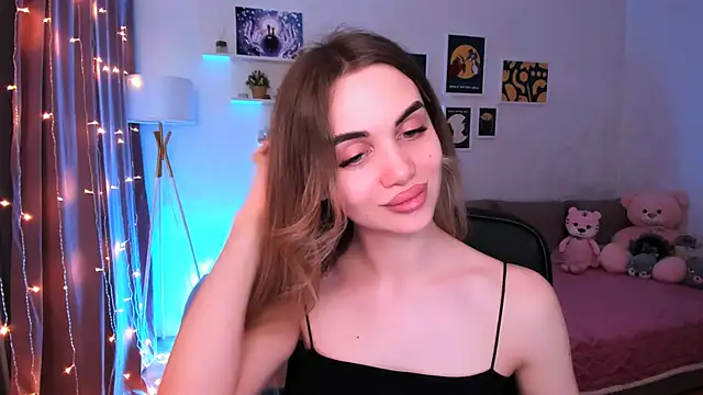 aPieceOfJoy online show from March 12, 12:42 am