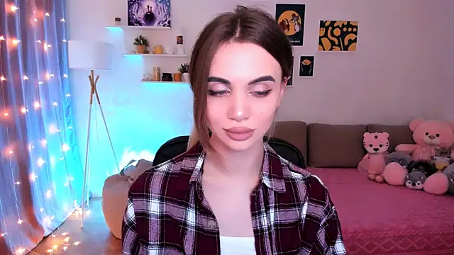 aPieceOfJoy online show from March 14, 9:43 pm