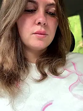 Snapshot of Samantha_official chatting on January 17, 10:31 am Samantha official online show from January 17, 10:31 am