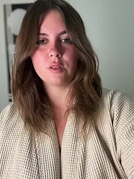 Snapshot of Samantha_official chatting on February 24, 9:40 am Samantha official online show from February 24, 9:40 am