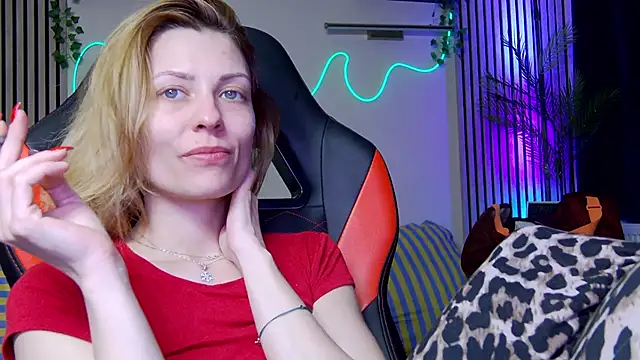 karo123421 online show from February 17, 9:21 pm