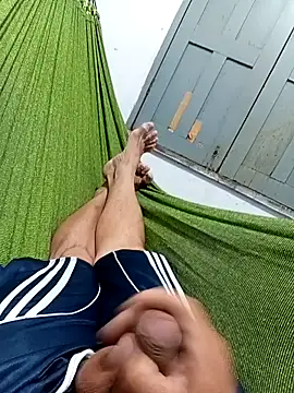 NINFOMANIACOquer2 online show from December 5, 6:11 am