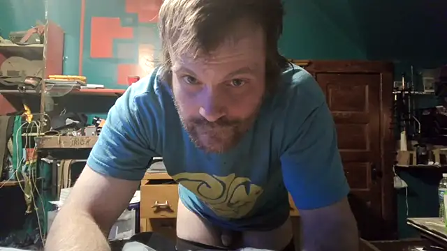 charactrzero online show from April 8, 12:21 am