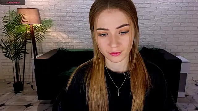 Adelyna Bird online show from March 7, 7:30 am