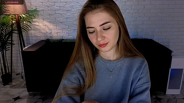 Adelyna Bird online show from March 20, 7:25 am