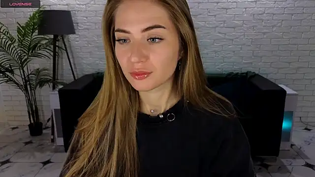 Adelyna Bird online show from September 19, 6:59 am