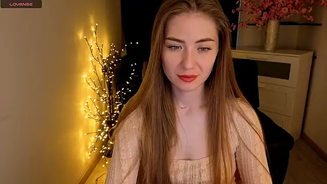 Adelyna Bird online show from April 27, 7:06 am