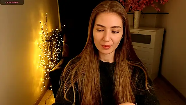 Adelyna Bird online show from May 28, 6:43 am