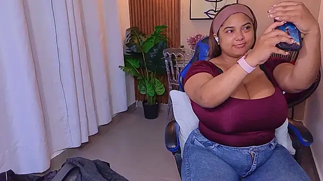 Kenya--Buhle online show from May 22, 11:16 am