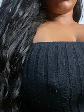 Snapshot of bea3liz chatting on December 19, 1:28 am bea3liz online show from December 19, 1:28 am