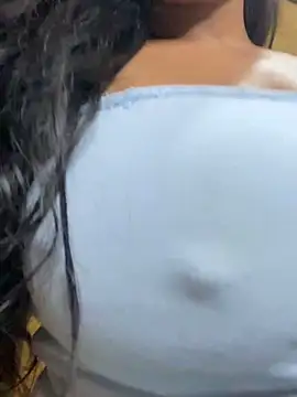 Snapshot of bea3liz chatting on February 20, 2:18 am bea3liz online show from February 20, 2:18 am