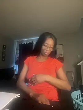 sweetsexiecool7 online show from June 26, 8:24 pm