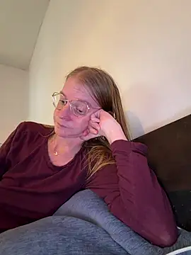 Snapshot of jannis1992 chatting on August 5, 6:44 pm jannis1992 online show from August 5, 6:44 pm