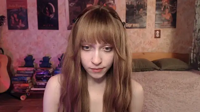 Friendly Ellie online show from April 1, 1:34 pm