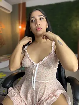 Amandanauty online show from March 12, 6:41 am